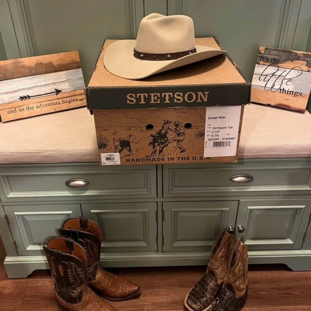 Cowgirl hat & boots from wine country Fredericksburg Texas!